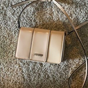Guess cross body